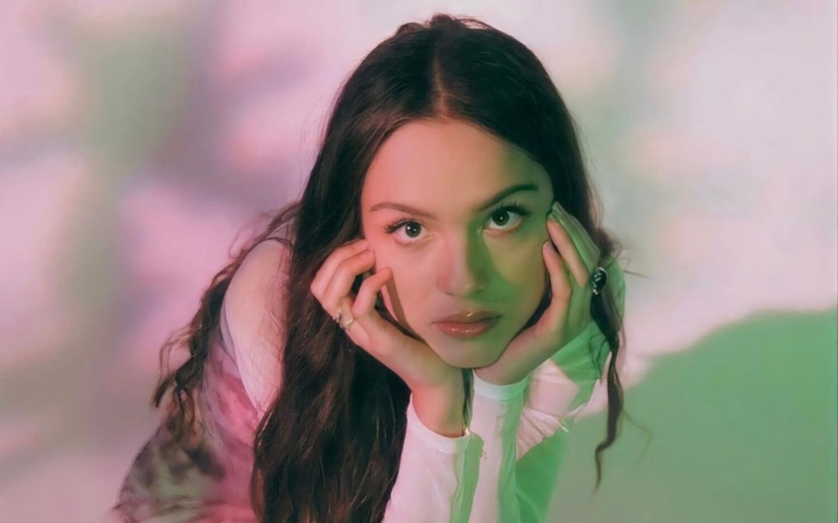 olivia rodrigo billboard hot 100 理想化走势