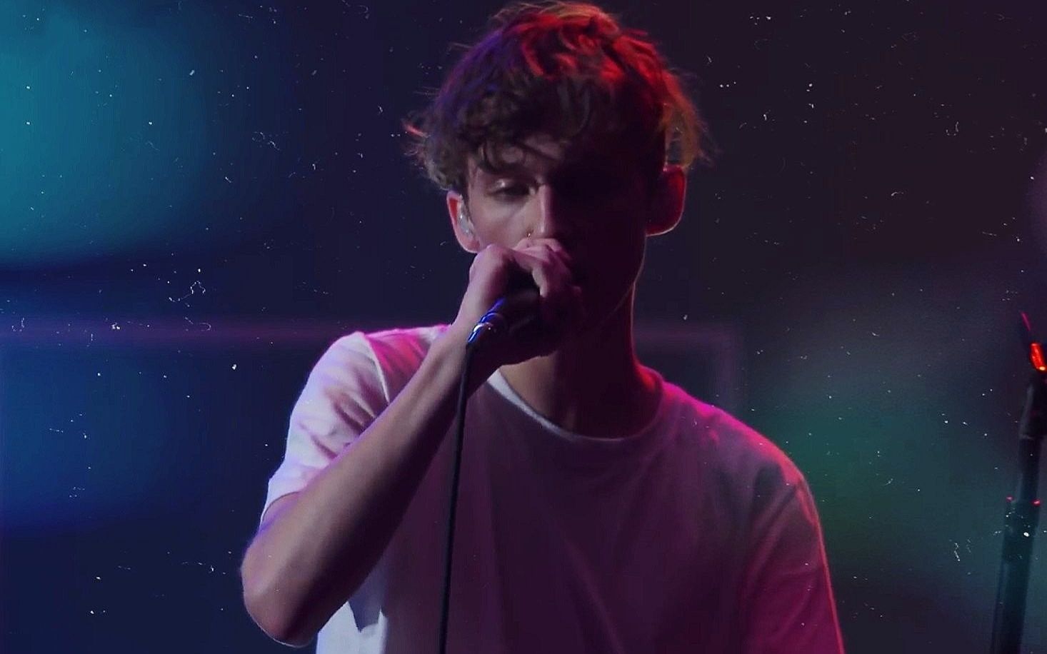 troyesivan戳爷高清mvlive合集中英文字幕