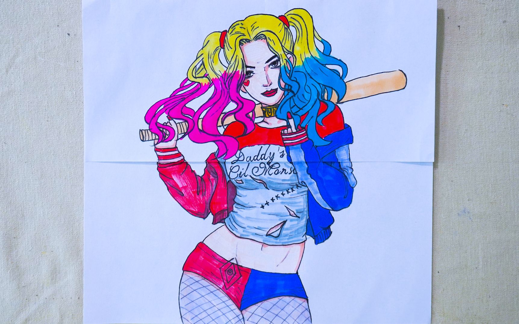 dc漫画小丑女是画浓妆美女,那没化妆是怎样?1张纸手工趣味展示