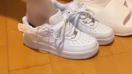 空军一号af1纯白,客服小姐姐上脚视频