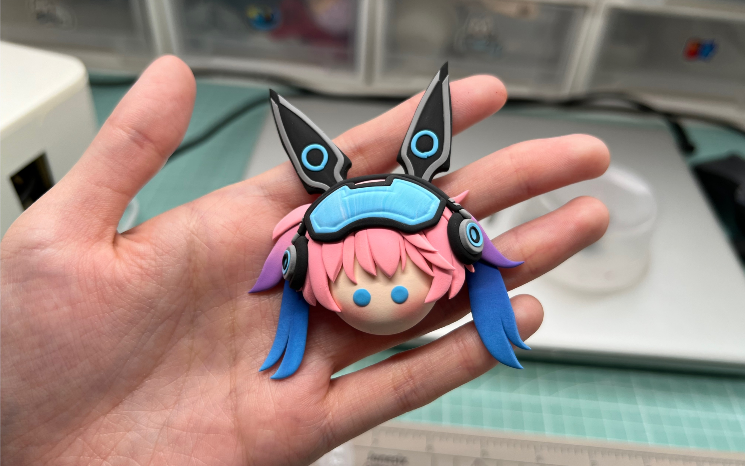 豆豆眼安琪拉~超轻粘土制作