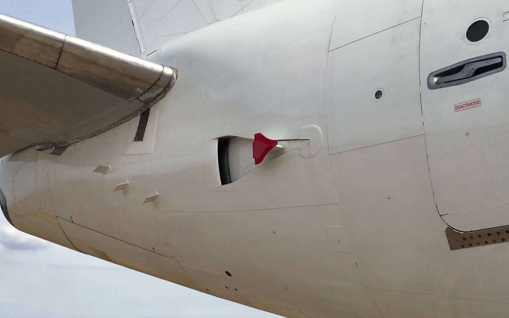 波音737-230/adv apu启动