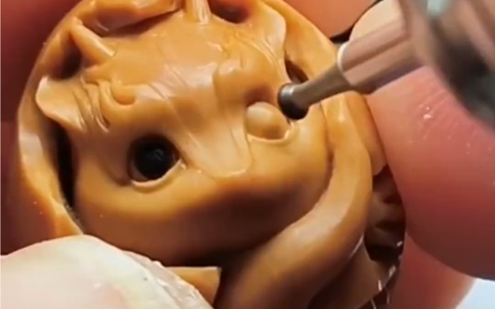 核雕 龙宝宝雕刻的一个过程