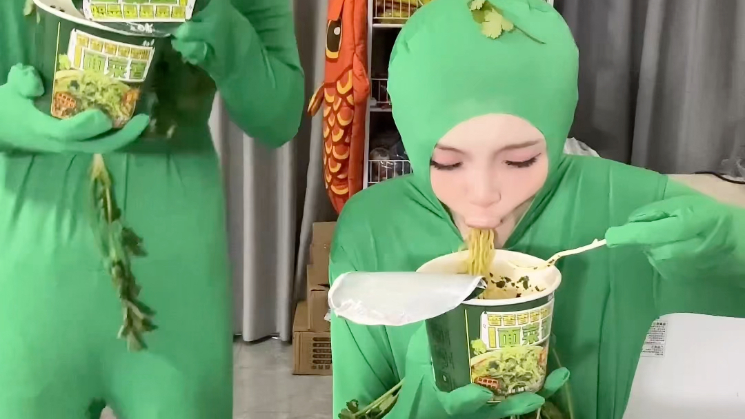 【小石奶凶】原来香菜面得这么吃