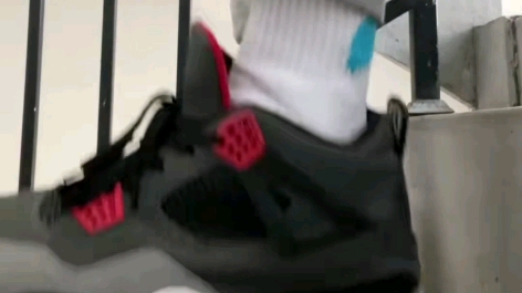 【挠白袜男孩脚】视频加载中,速速查收惊喜!