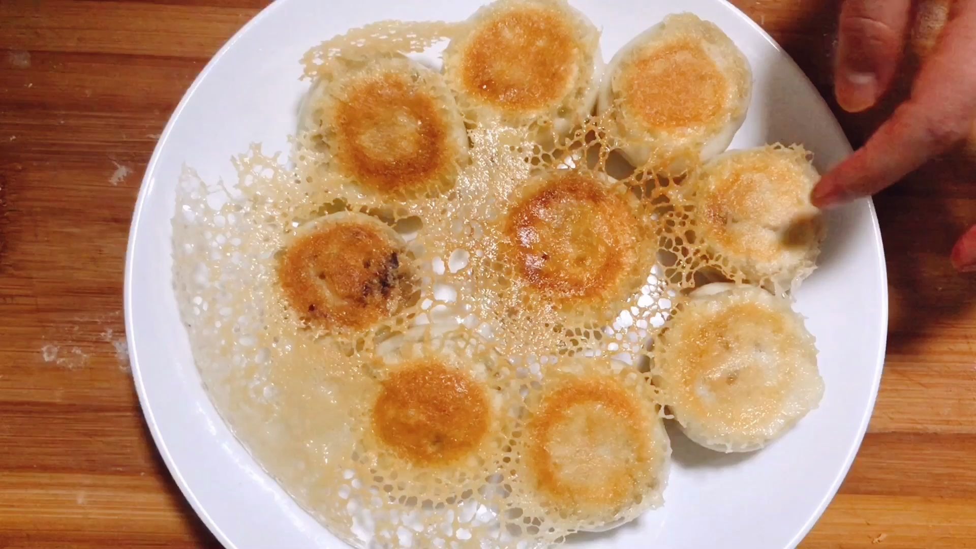 正宗的冰花水煎包,和面到调馅,详细讲解,学会再也不用点外卖