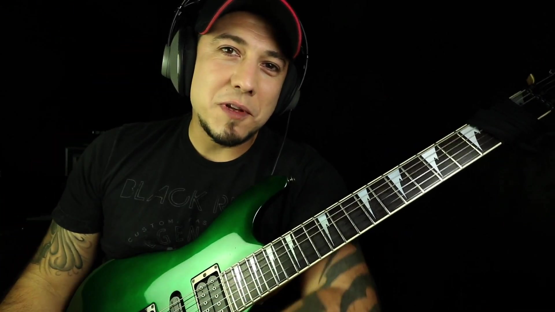 free guitar lessons - arpejo gm7 - saltos   two hands