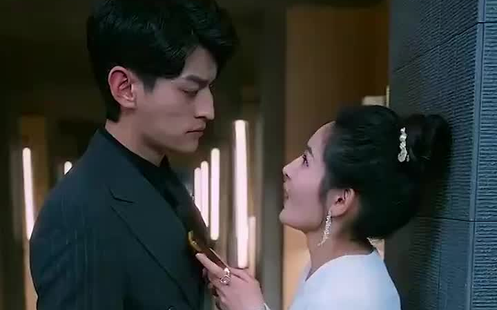 傅太太她不装了【高清全集】