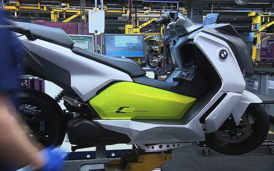 bmw 宝马工厂重型骑士摩托车制造工艺技术流程生产制造工艺产线