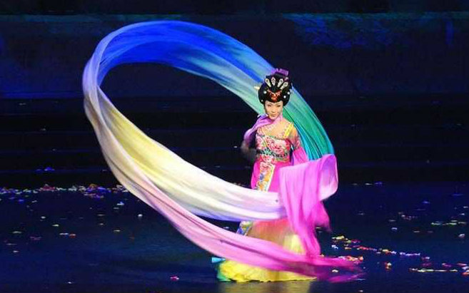 【李玉刚】悉尼歌剧院 长绸舞 2009_哔哩哔哩_bilibili