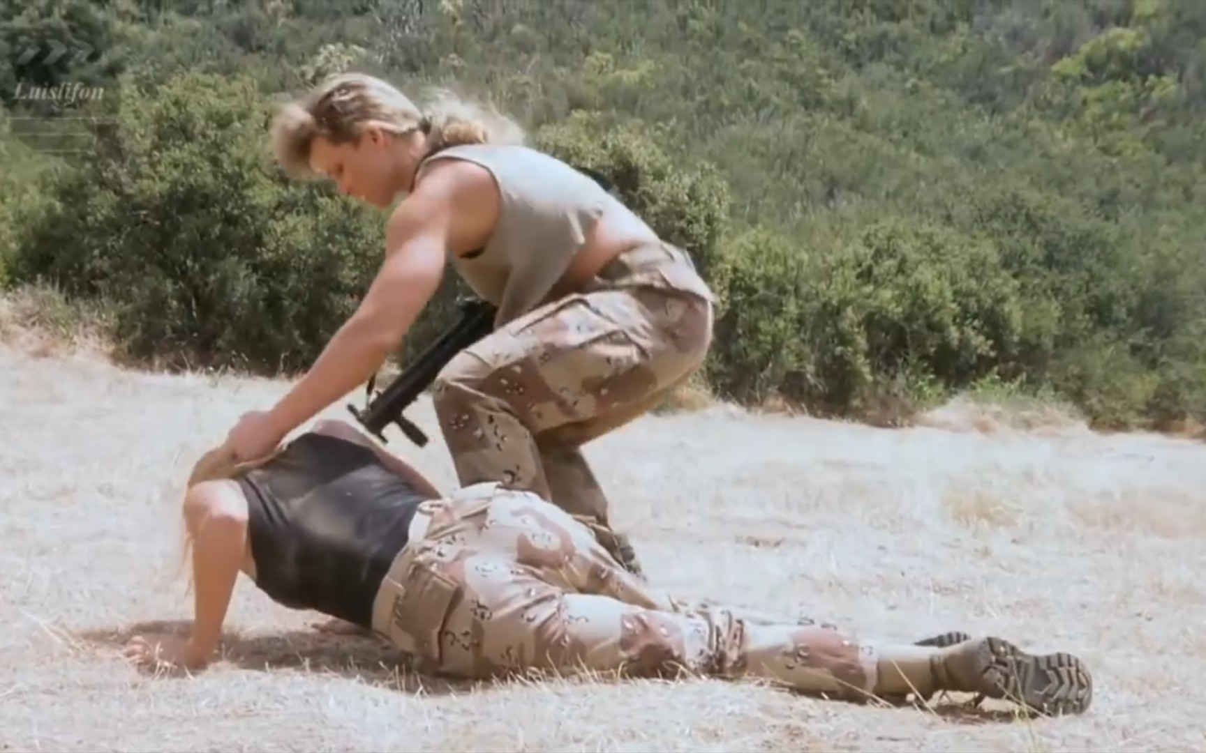 身材劲爆的女特工被敌人空中袭击之后俘虏_哔哩哔哩_bilibili