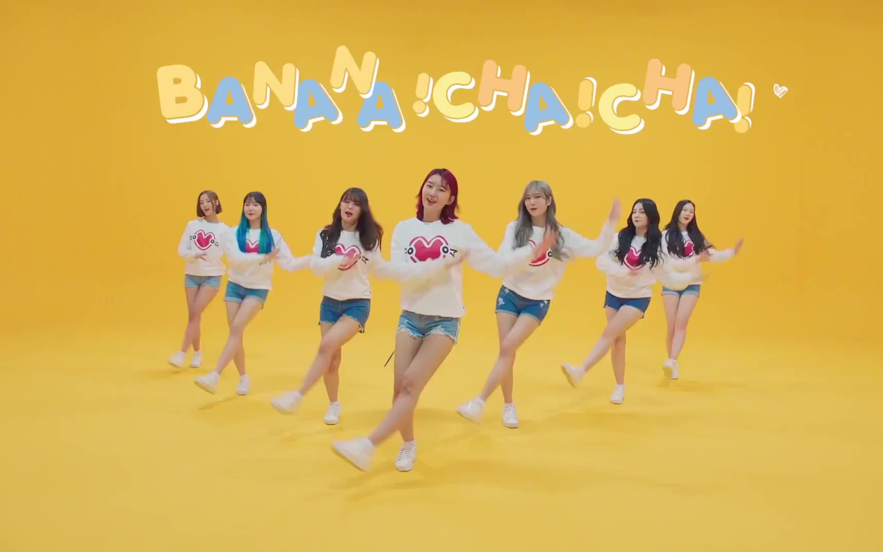 [图]MOMOLAND 'Banana Chacha' MV