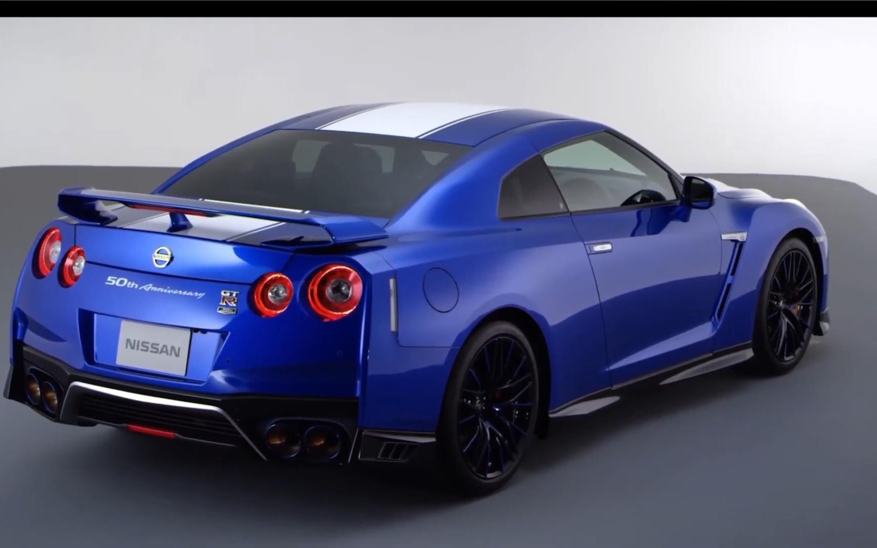 【日产】nissan gtr 50周年纪念版 2020_哔哩哔哩 (゜-゜)つロ 干杯