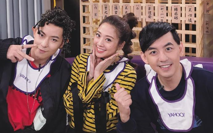 【吴映洁】鬼鬼 敖犬《佼心食堂》20171124直播(360p)_哔哩哔哩_bili