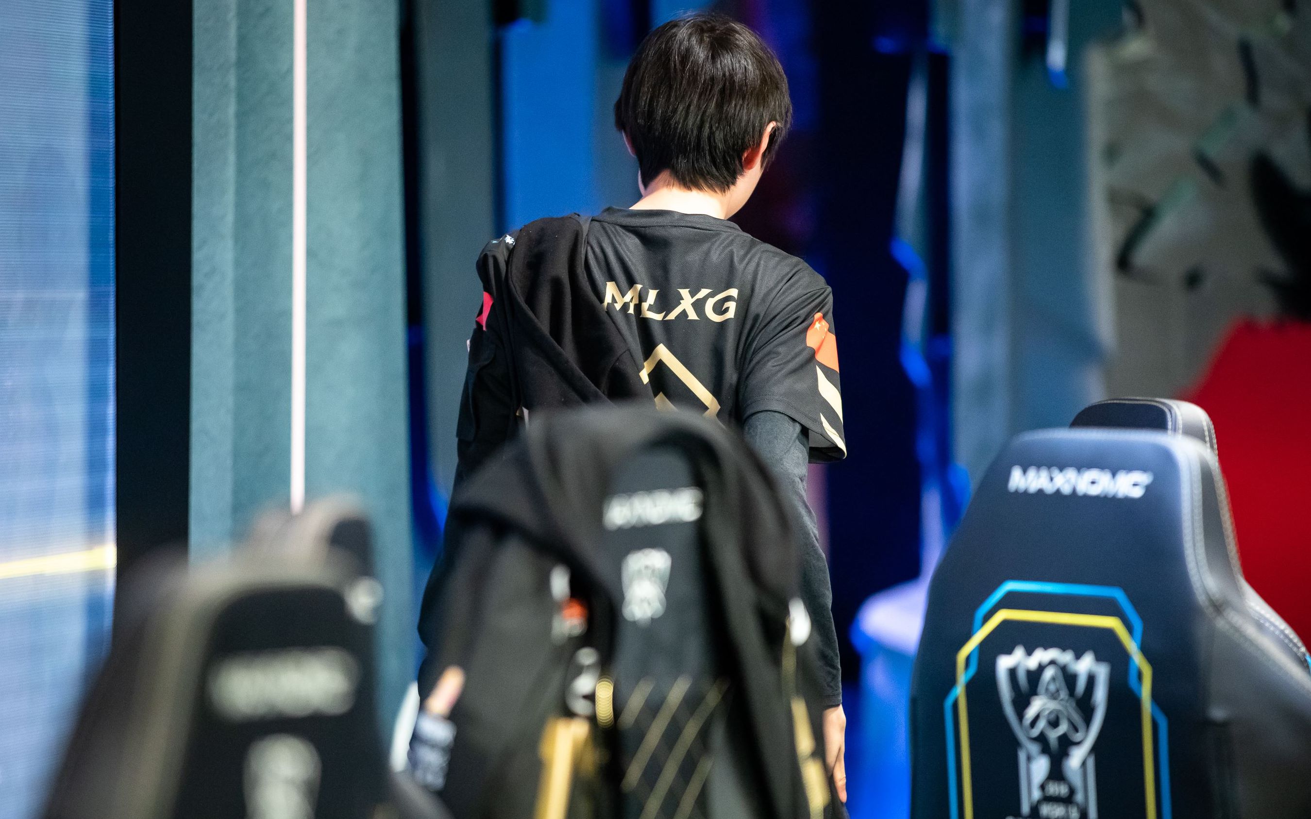 rng泪洒赛场,不该输,不配赢