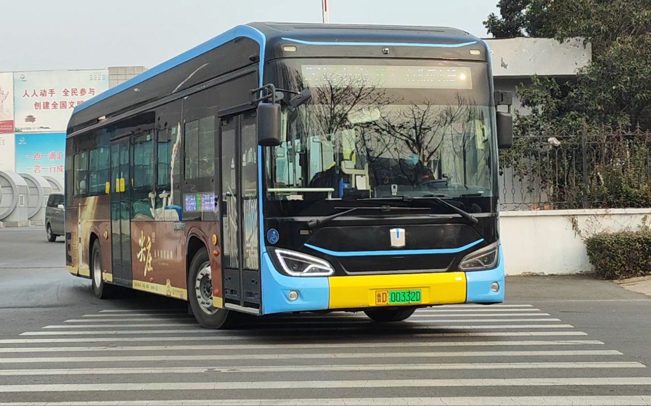 枣庄公交brt2路客运中心站发车开往台儿庄古城配车吉利远程c12e