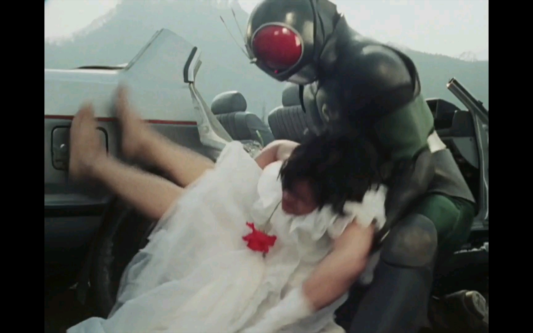 假面骑士blackrx25天蝎座的新娘