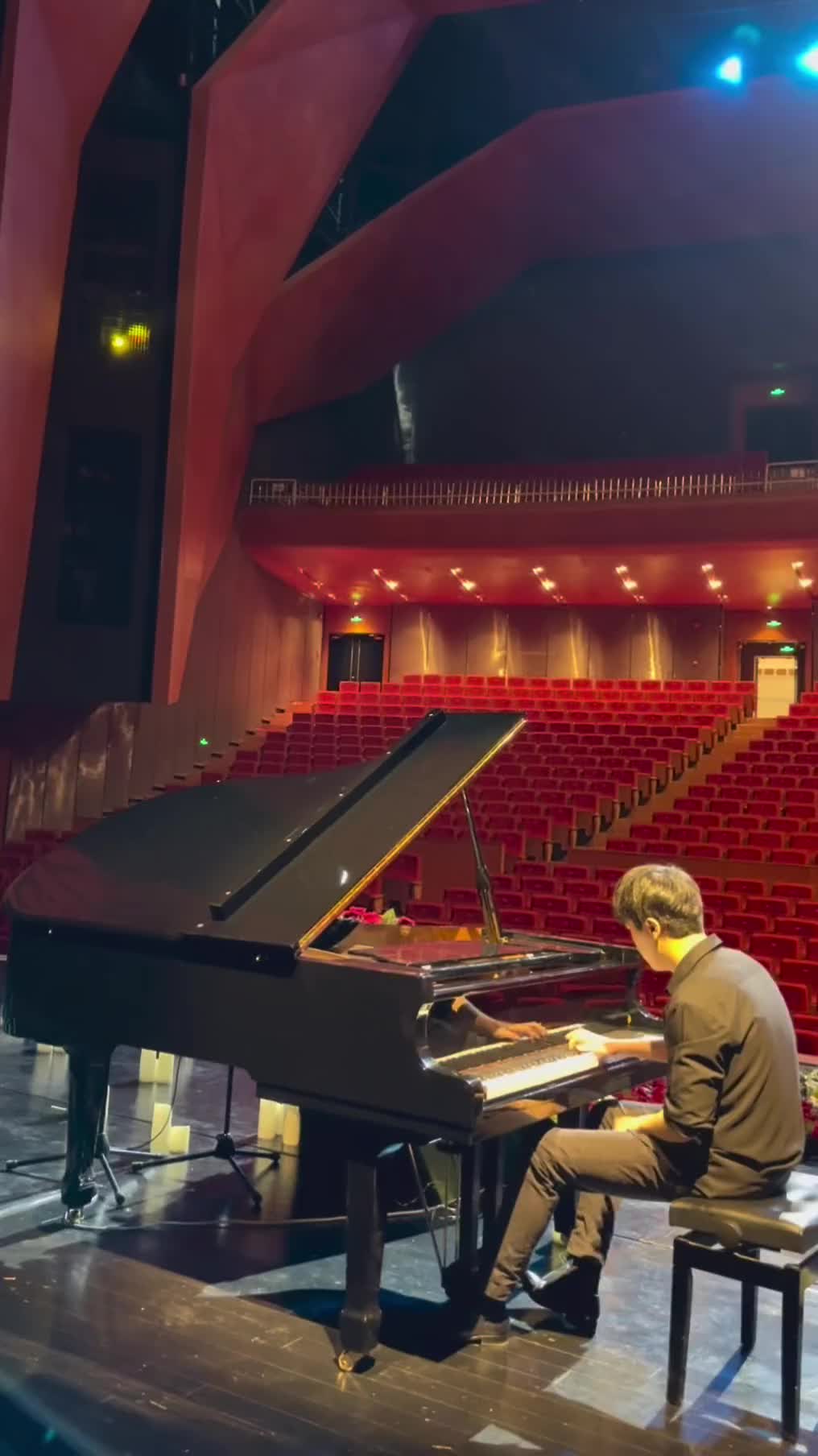 贝多芬黎明开头部分今天遇到一台很难控制的琴钢琴学钢琴巡演音乐