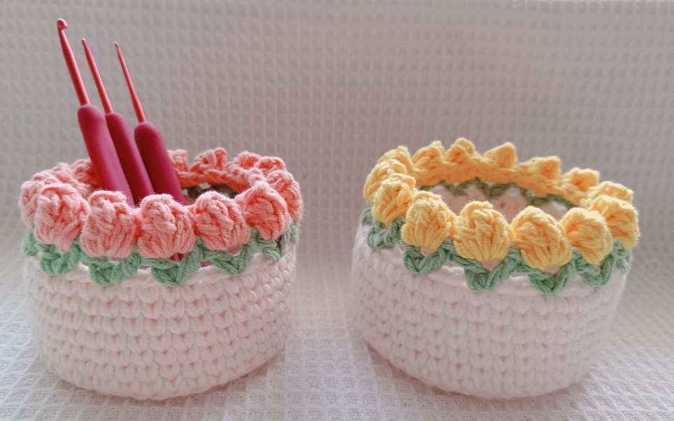 郁金香收纳盒,钩针编织教程,基础针法很实用.