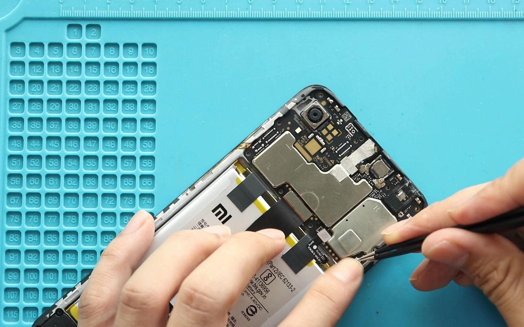 红米 redmi 9a 听筒通话喇叭 更换教程 拆机步骤