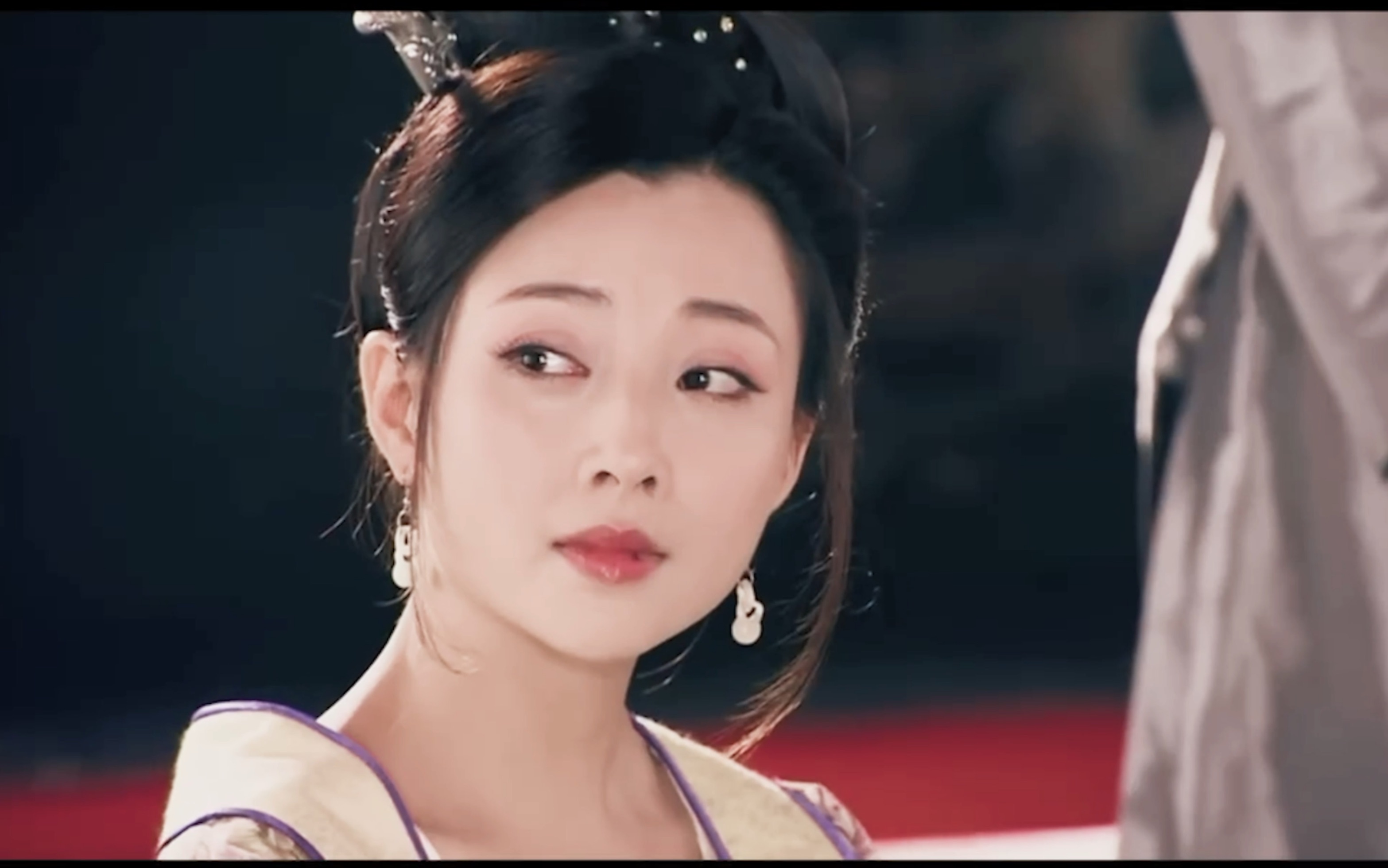 【殷桃】这才是艳若桃李 媚骨天成的美人啊