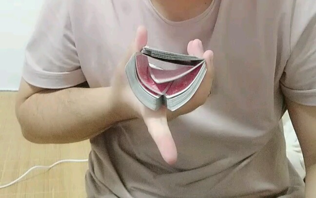 小哥哥 小姐姐都喜欢的单手洗牌