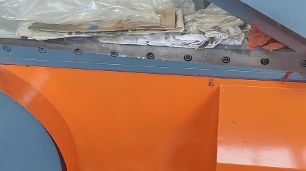 看看这台电动大铡刀切的怎么样?