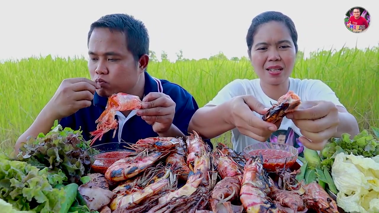 [图]ย่างกุ้งลายเสือใหญ่เนื้อแน่นๆ 3 กิโล น้ำจิ้มรสเด็ดแซ่บๆ โต้ลมหนาว