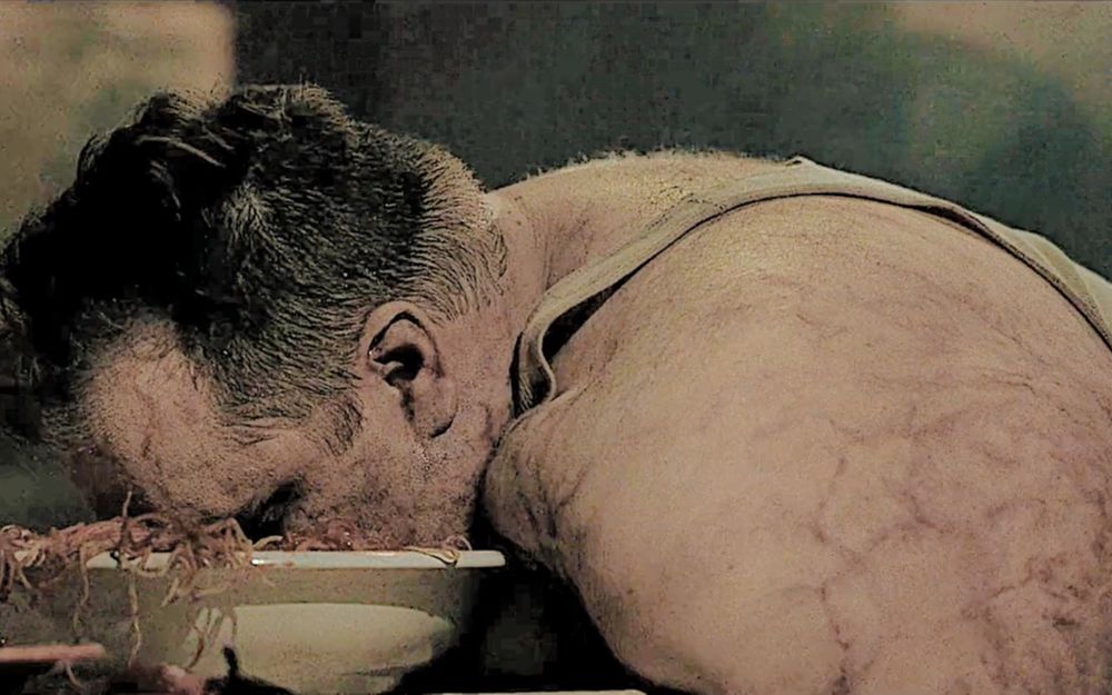 【七宗罪】:第一罪暴食,男子在家中被发现死在餐桌上