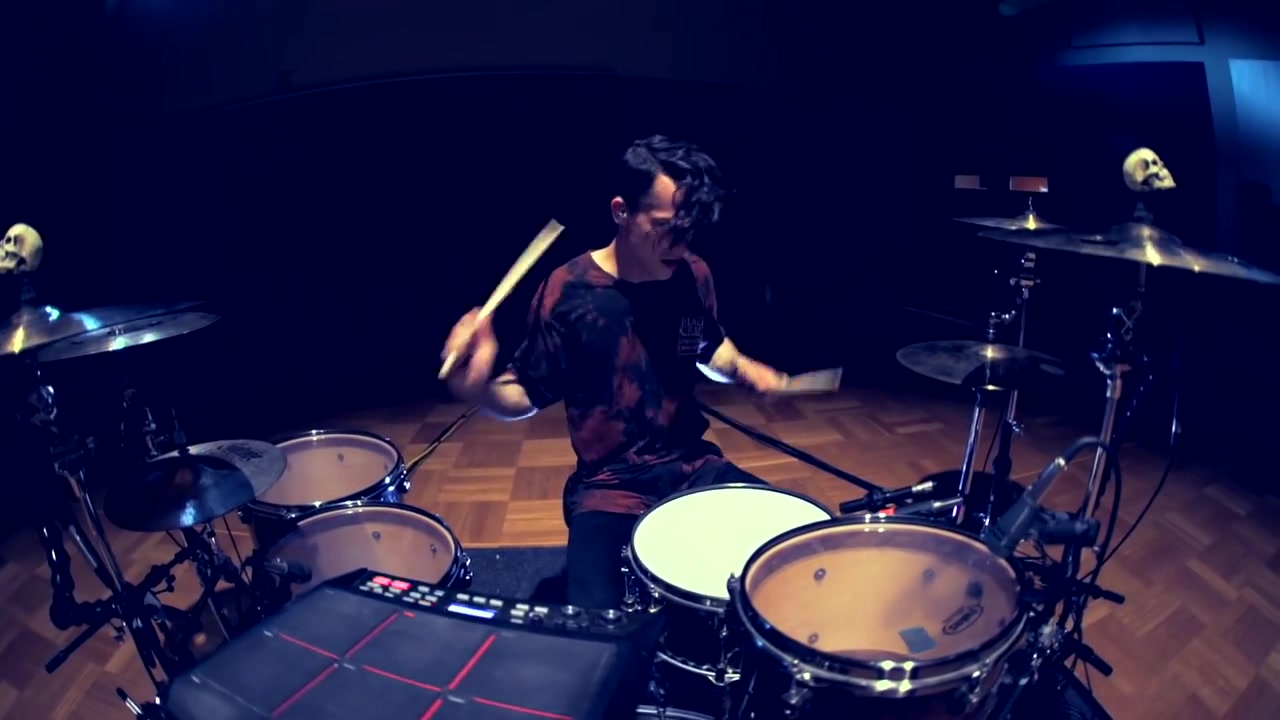 [图]【架子鼓】Rush Over Me (feat. HALIENE) - Drum Cover By Matt McGuire