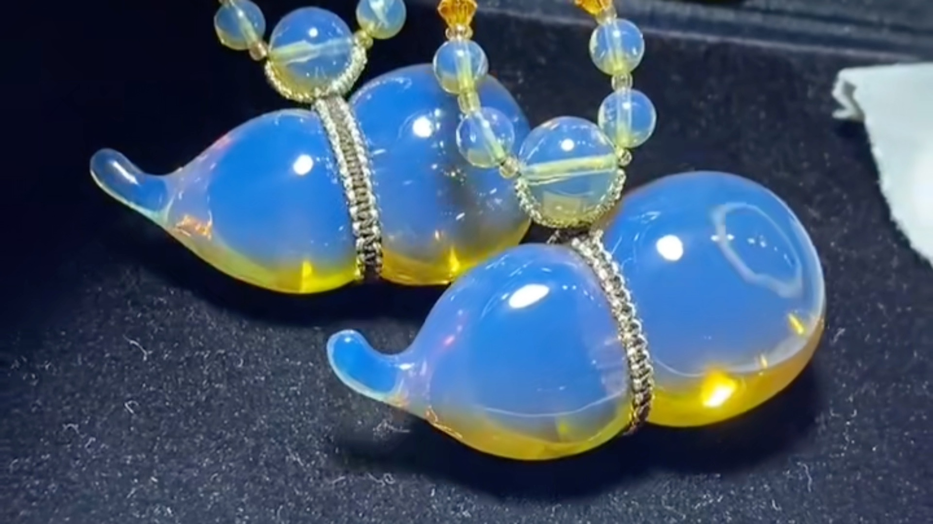 天然无优化缅甸金蓝珀葫芦