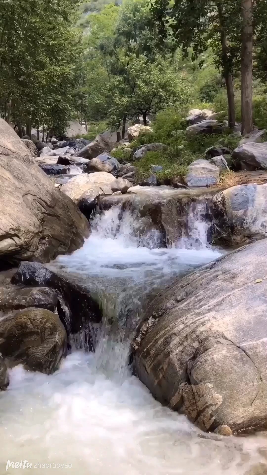 易县白龙涧风景区图片