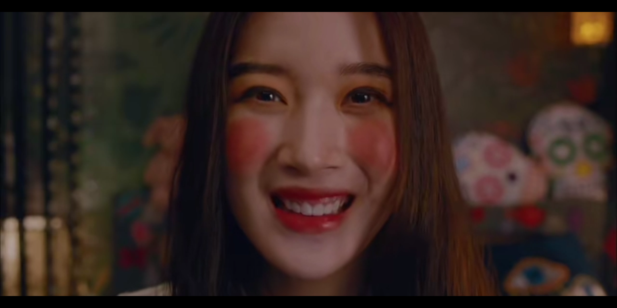 女神降临当丑女摘下眼镜后女神就从此诞生