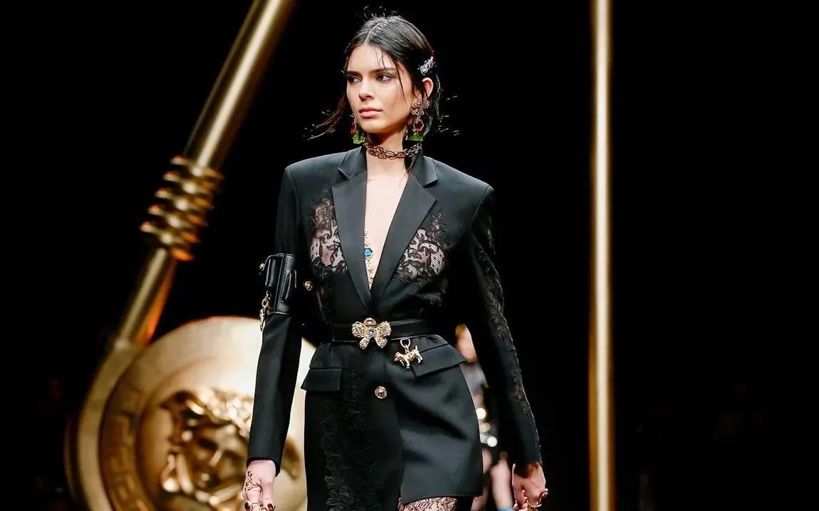 【长腿性感模特】versace _ fall winter 2019_2020 _ full show