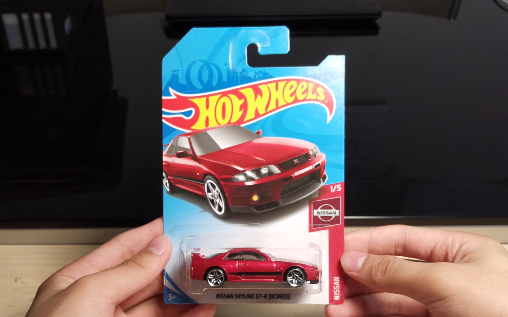 【开箱】风火轮尼桑天际线gtr老卡r33红