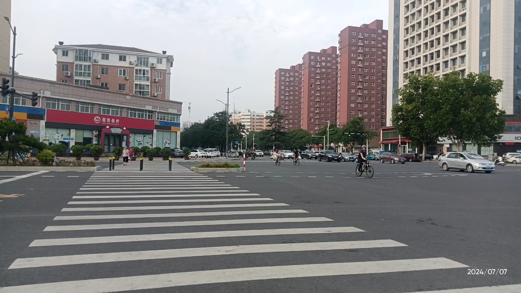 郑州市清晨街景随手拍