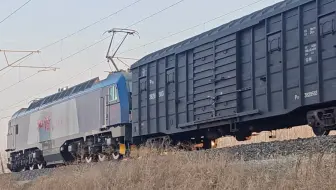 81606次永清站四道停车，本务京局石段HXD3B-0013