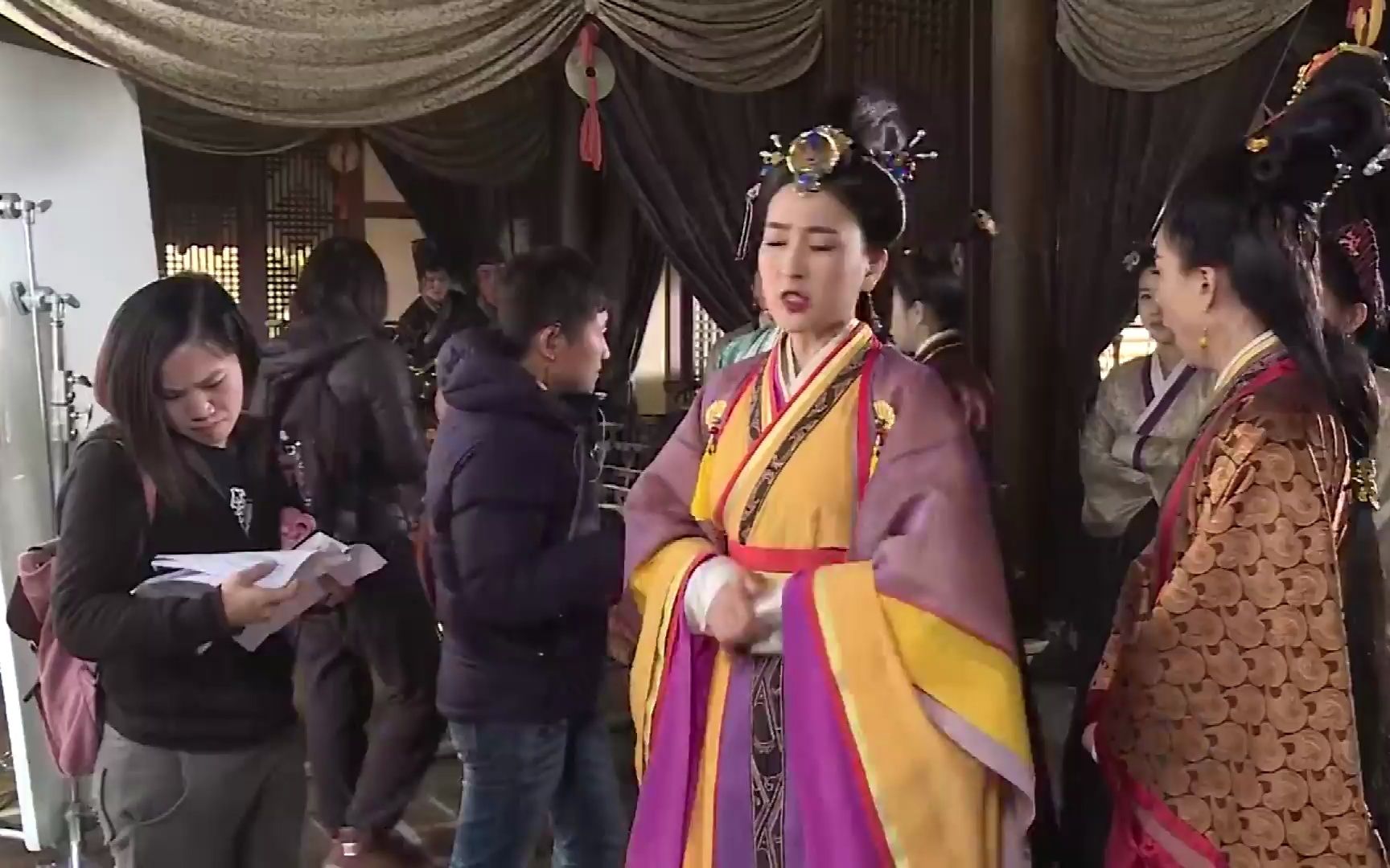 芈月传幕后:古装剧的拿剑姿势,导演亲自示范,果然帅气凌人