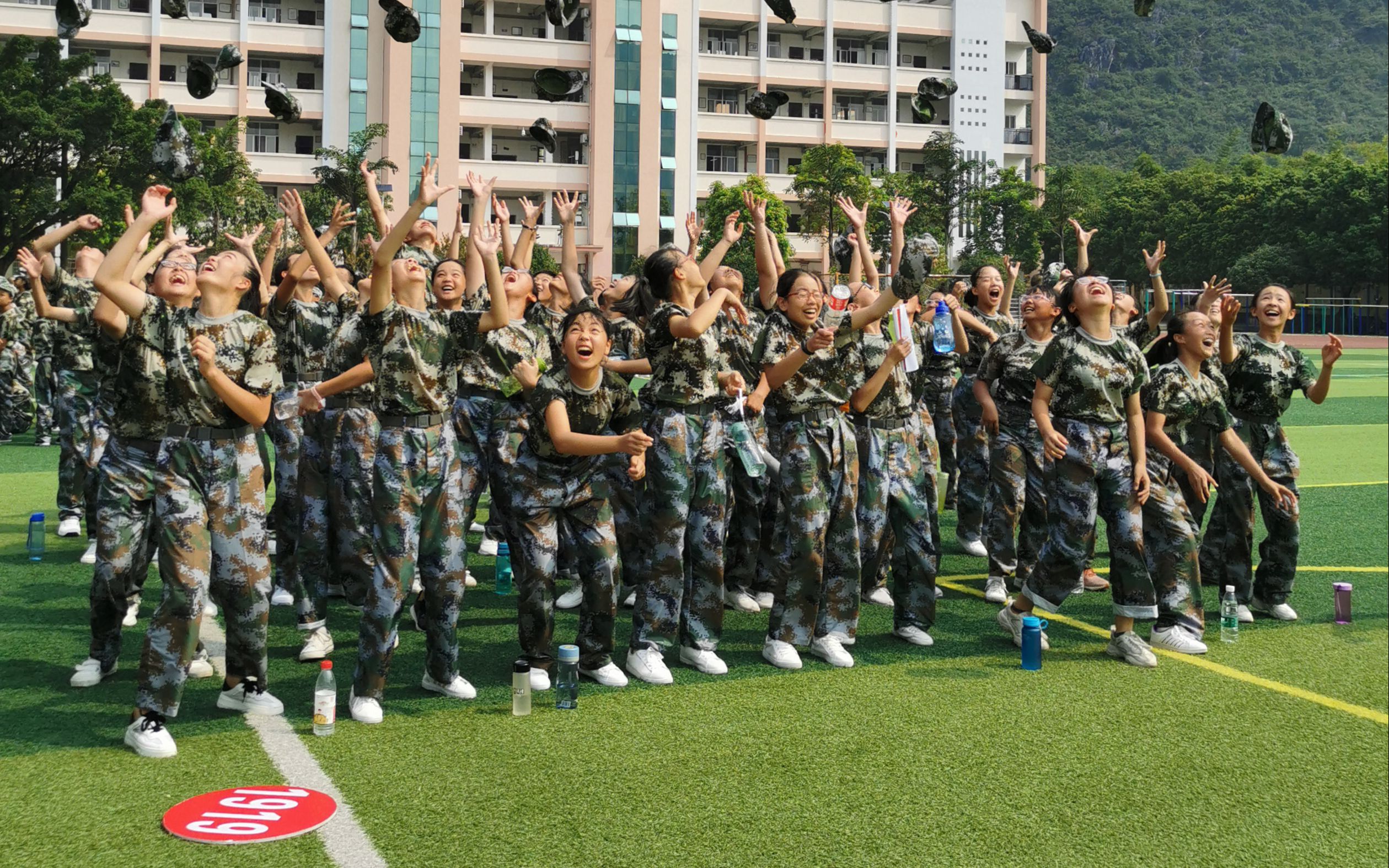 广西桂林市临桂区第一中学2019级1919班军训会操哔哩哔哩bilibili