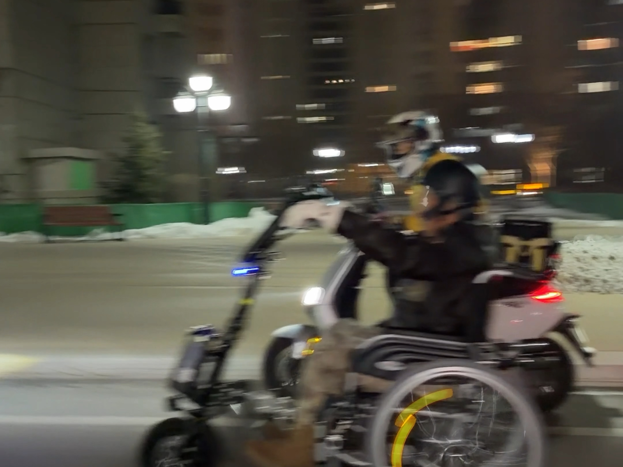 感动 震惊 愤怒 想占为己有