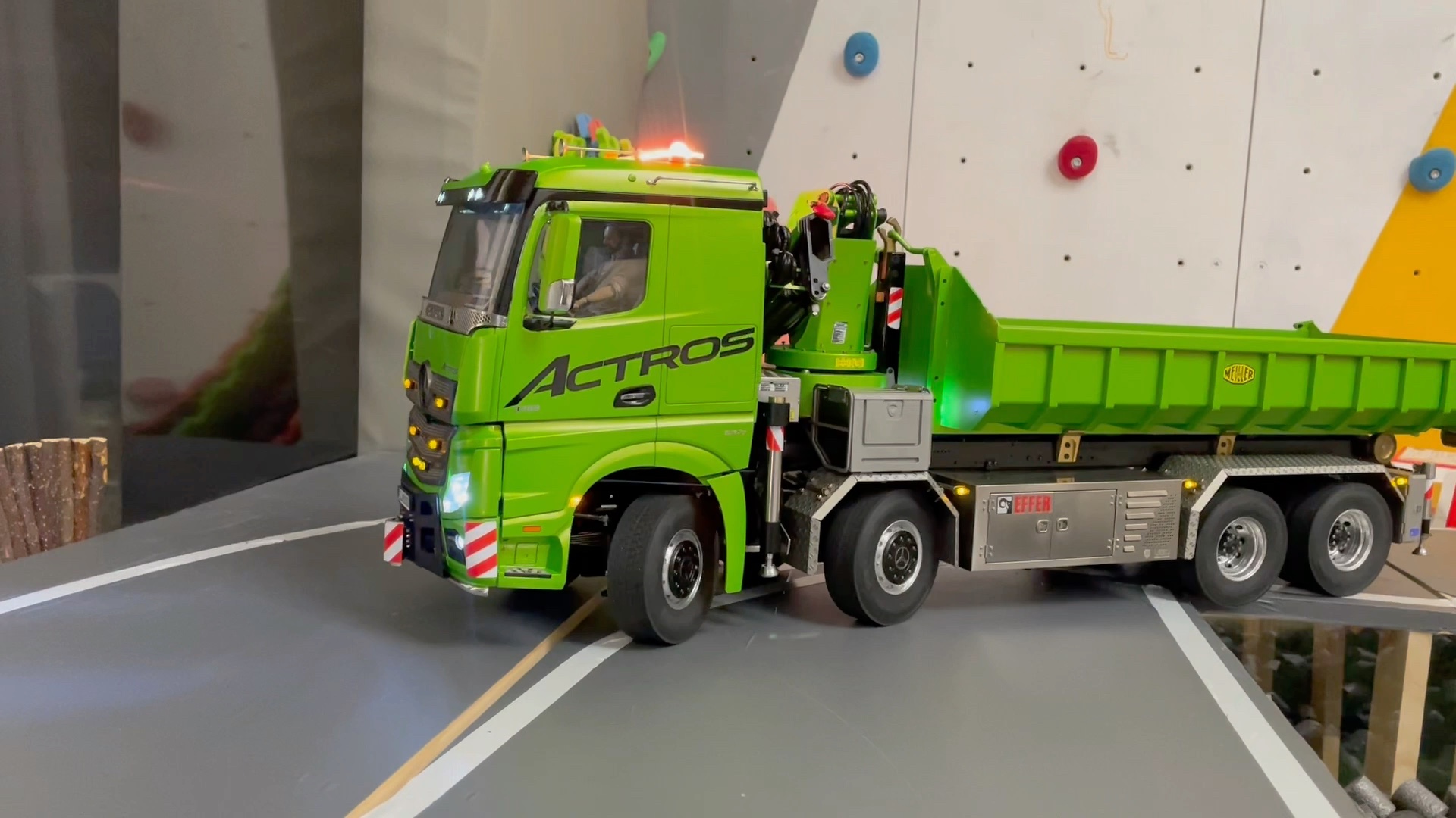 1/14拖头 工程车 随车吊