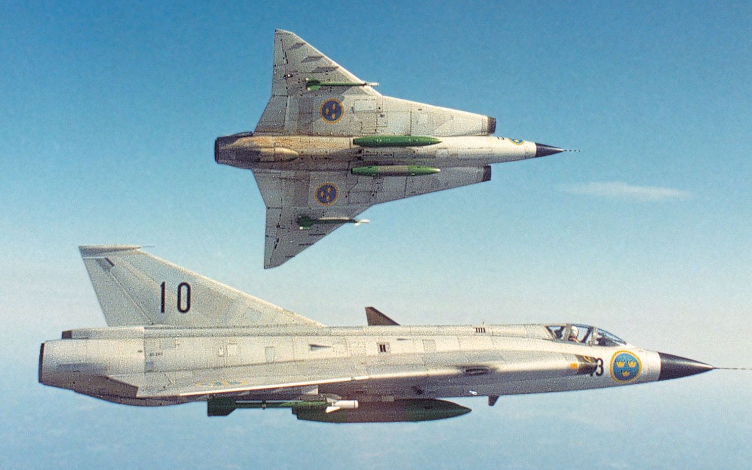 战争雷霆 【瑞典】j35d draken机动性测试 (ufo吧)_哔哩哔哩 (゜-゜)