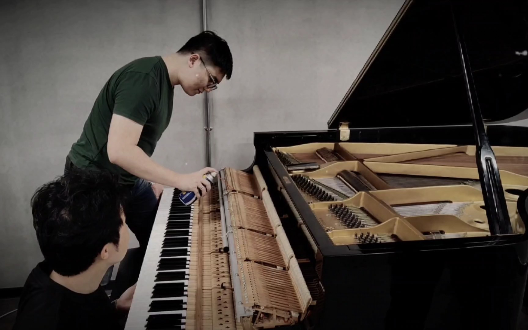 三角钢琴手感调整,设备调试,一气呵成,同学们面试加油