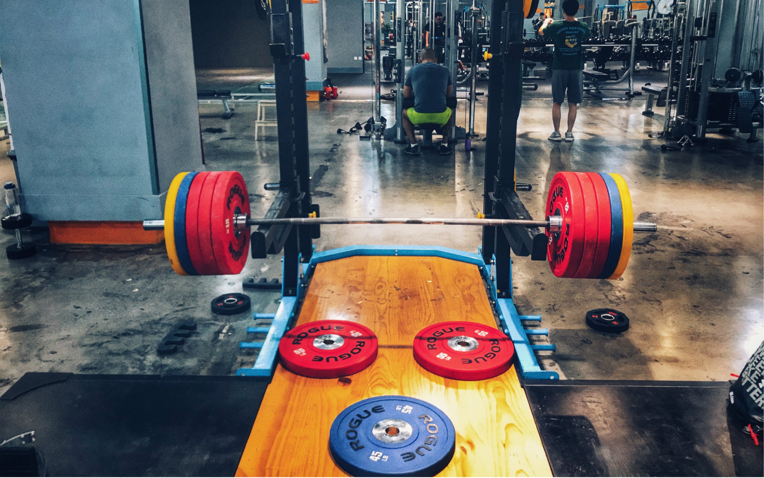 架上传统硬拉170kg,架上相扑硬拉242.5kg