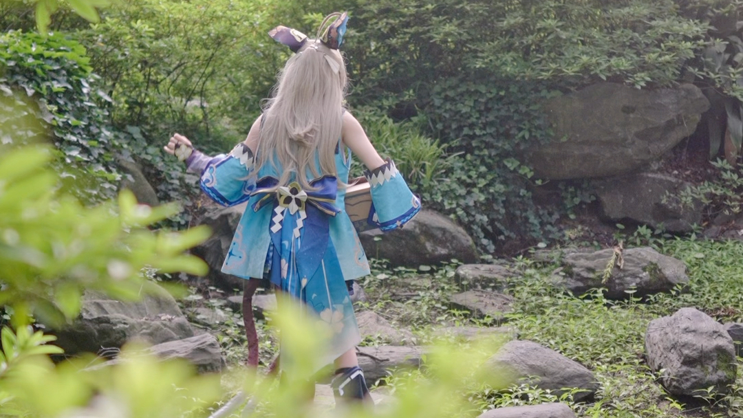 贪玩猫猫被我抓到啦!|绮良良cos