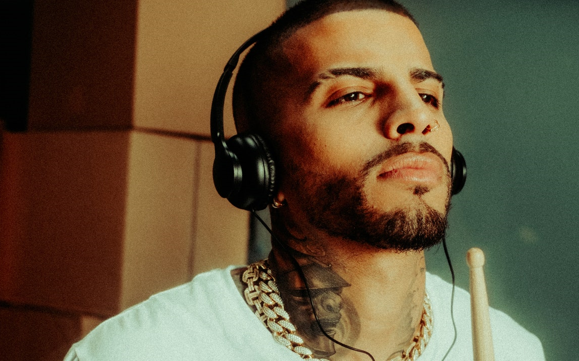 西语 | 波多黎各歌手rauw alejandro - todo de ti