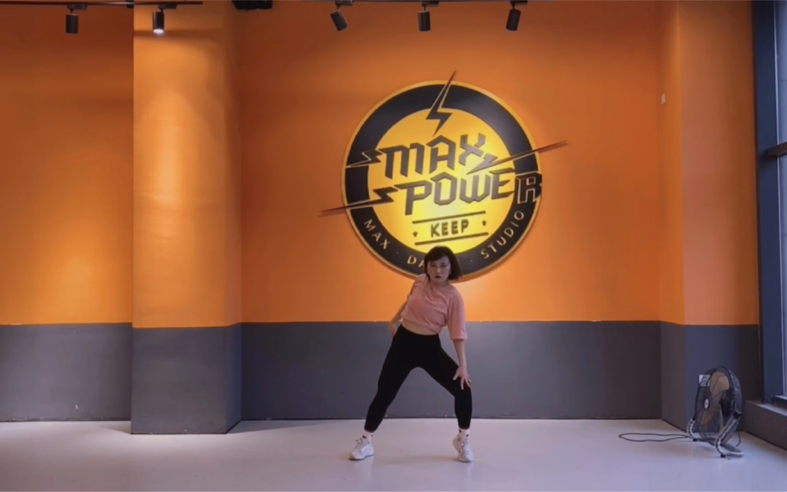 金大铭编舞crazyoveryou