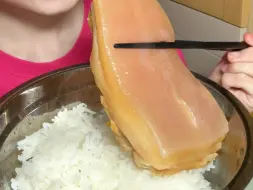 下载视频: 咸肉米饭，五花肉太好吃了