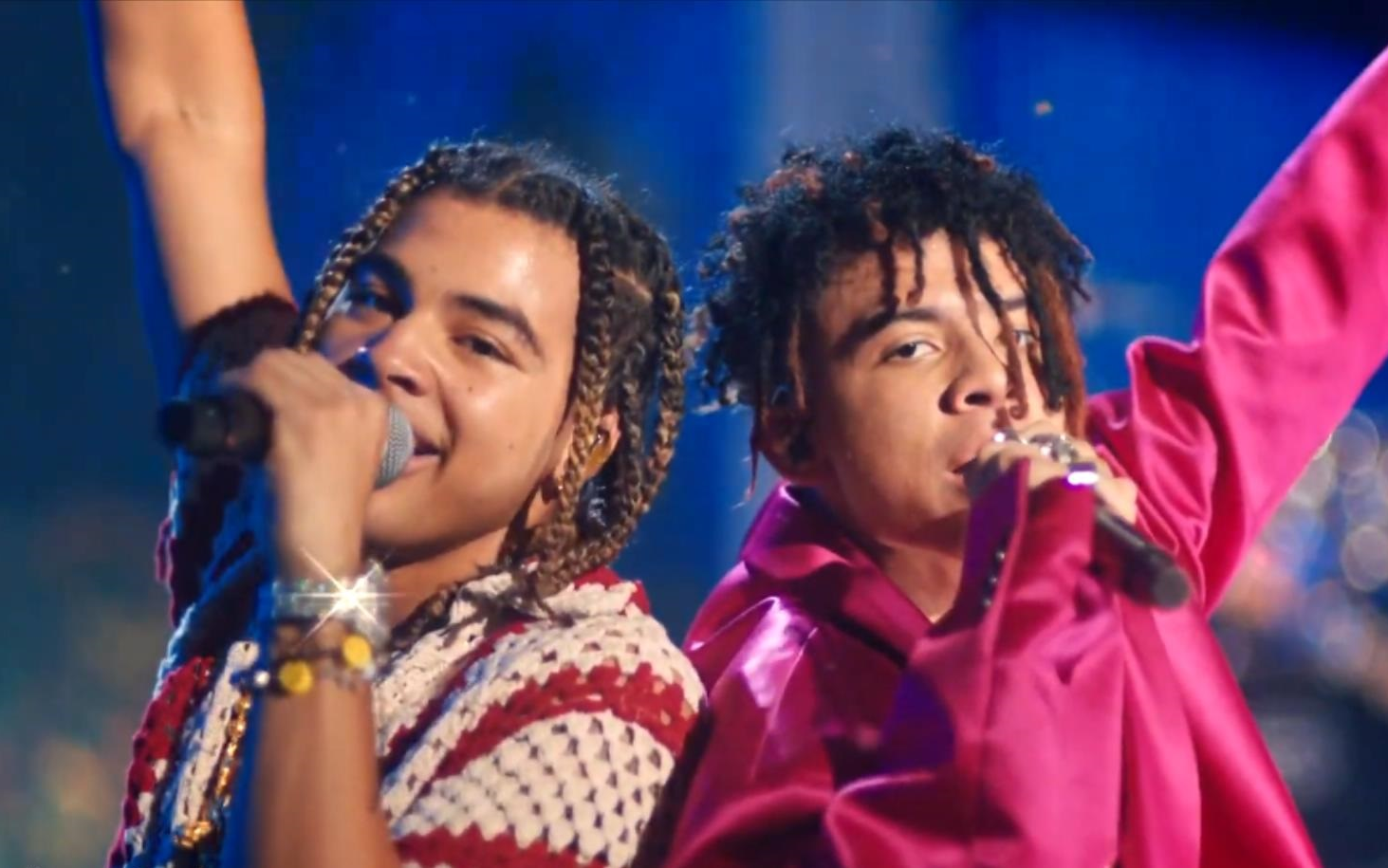 【欧美嘻哈现场】24kgoldn和iann dior做客艾伦秀,现场演唱新歌《mood