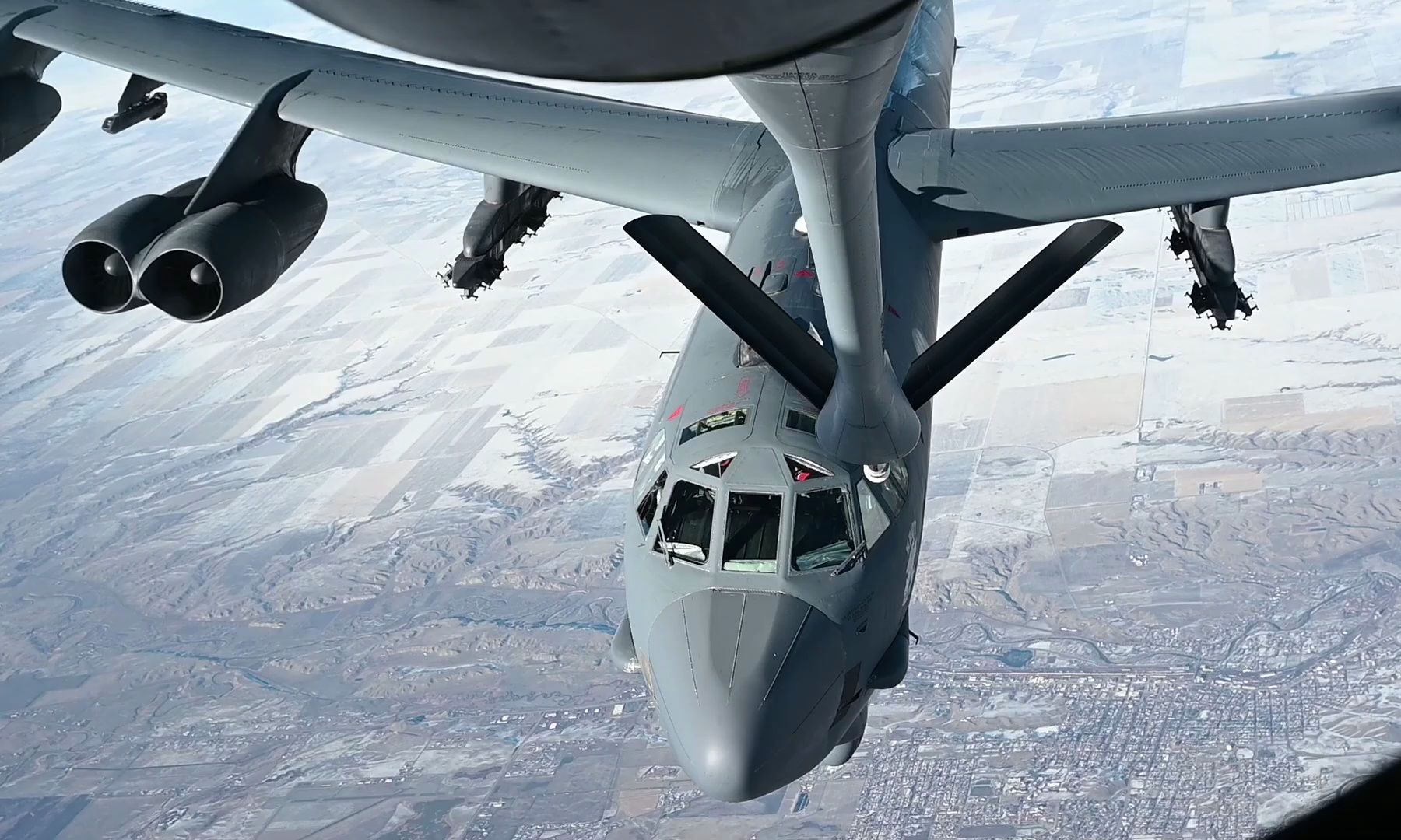 b-52轰炸机太平洋空中加油! ! !